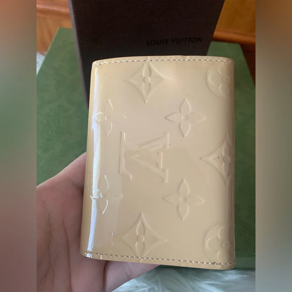 Louis Vuitton Vernis Business Card Holder⭐️⭐️ - Picture 9 of 16